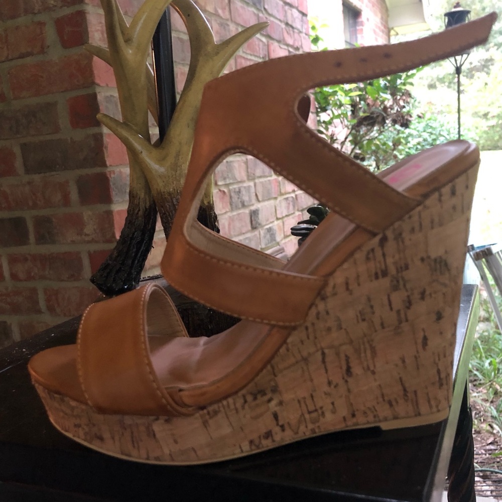 Free Shipping! PinkKey Wedge Sandals 6.5